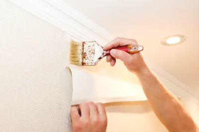 Pose de papier peint à Lanuéjouls — revêtements muraux et toiles de verre